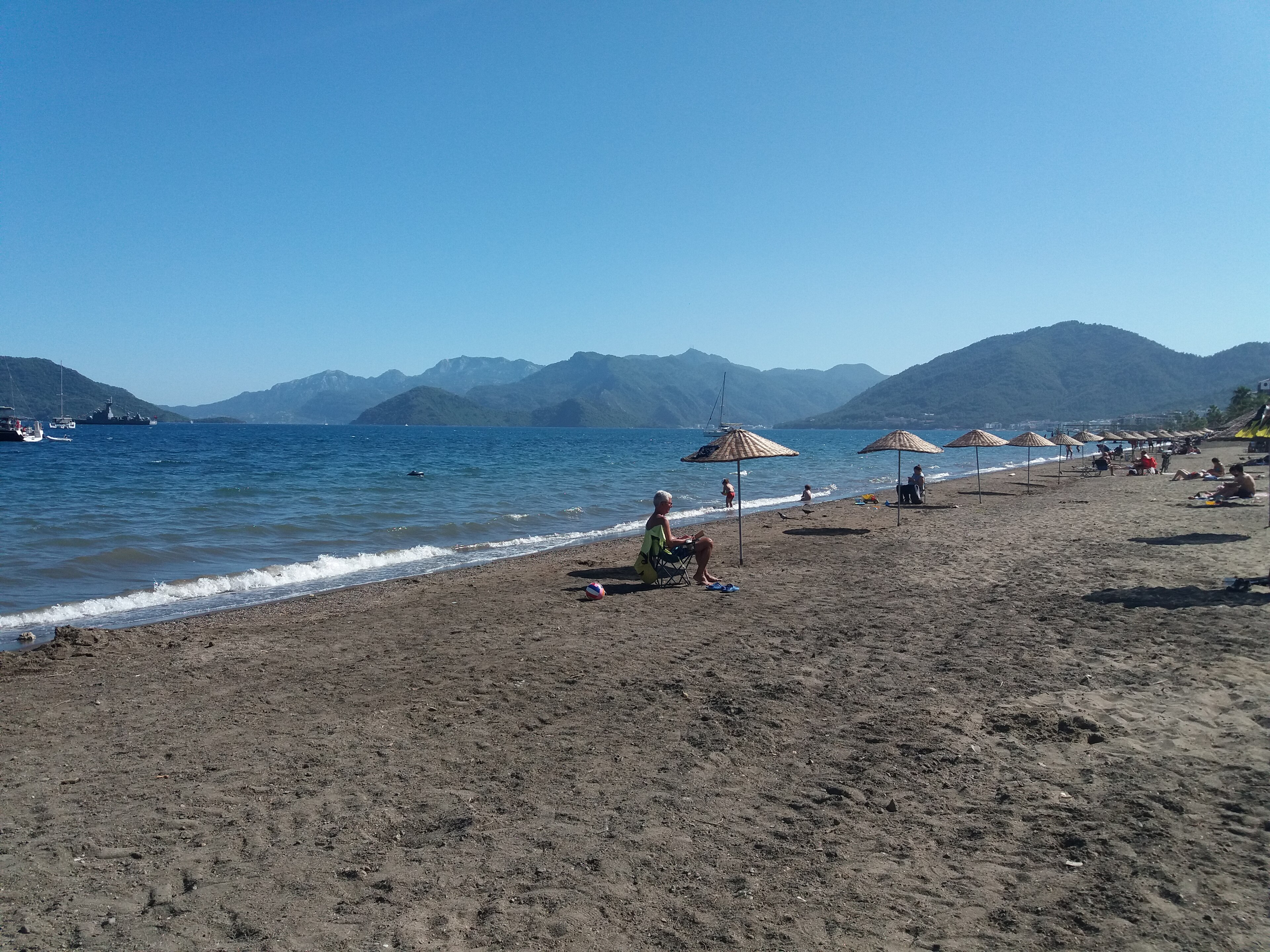 Çocuklu Aileler İçin Aktiviteler rehberini temsil eden Marmaris ve Hisarönü görünümü